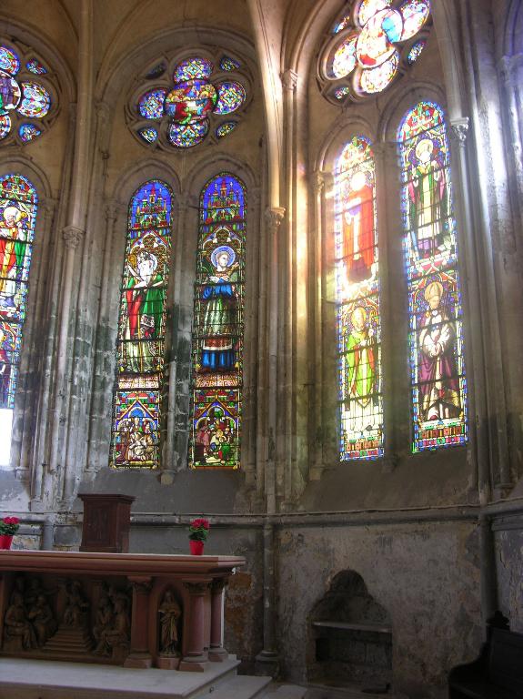 Choeur, fenêtres du choeur.