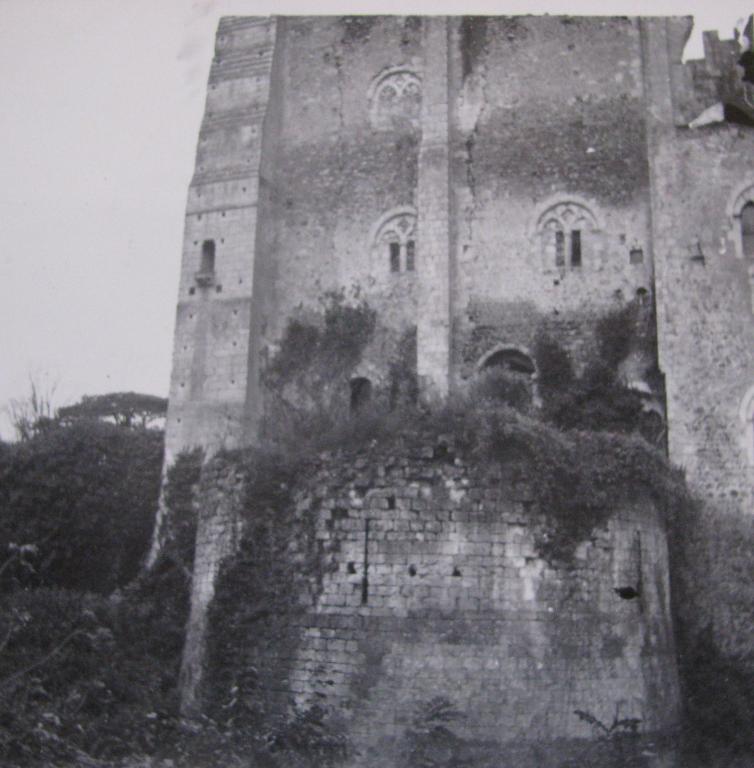 Donjon, vue du sud-est (1936).
