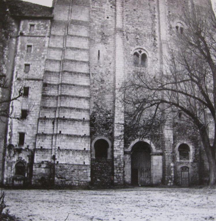Donjon, vue du nord-ouest (1936).