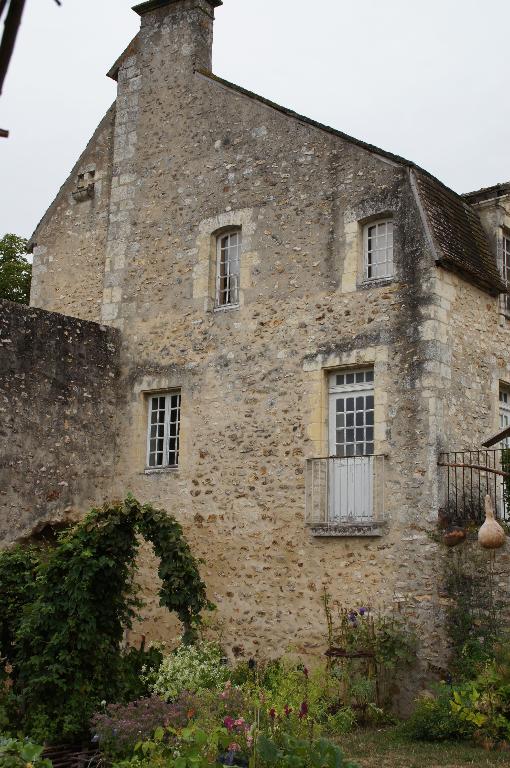 Pavillon Louis XIII, vue de l'ouest.
