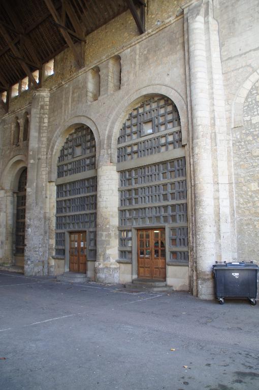 Transept, croisée, mur sud, élévation intérieure.