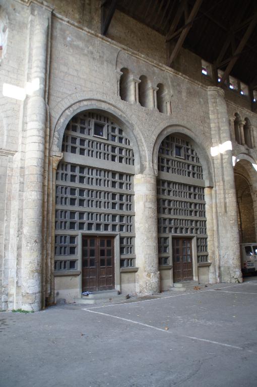 Transept, croisée, mur nord, élévation intérieure.
