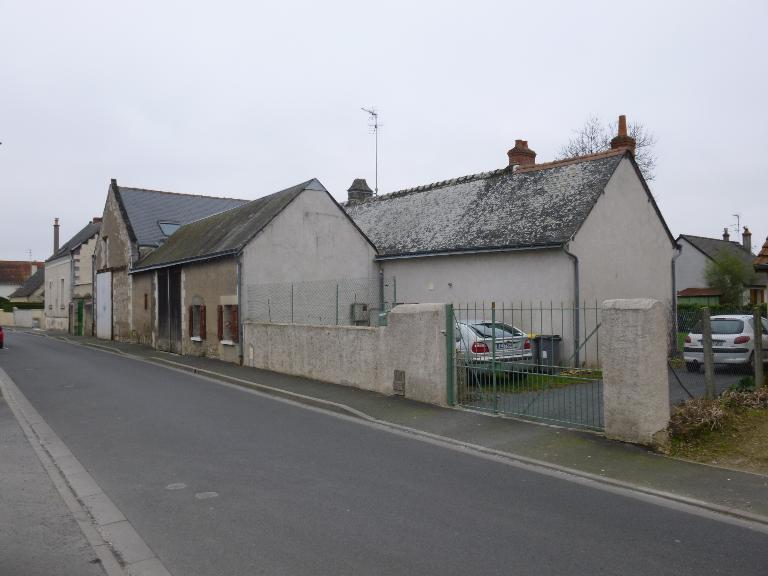Rue de Port-Cordon : ancienne ferme.