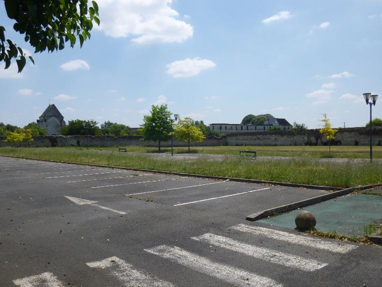 Les Minimes depuis le parking du centre commercial la Riche Soleil.