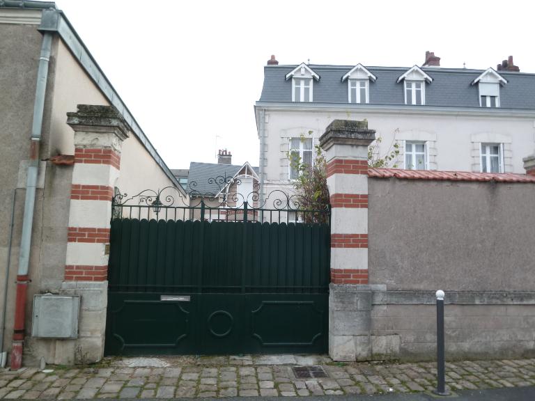 Maison de notable, rue du Port.