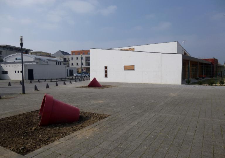 Rue de l'Eglise : en 2015 la Maison de l'Enfance.