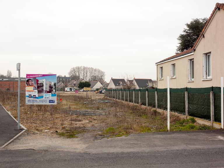 La densification continue des marges du château du Plessis.