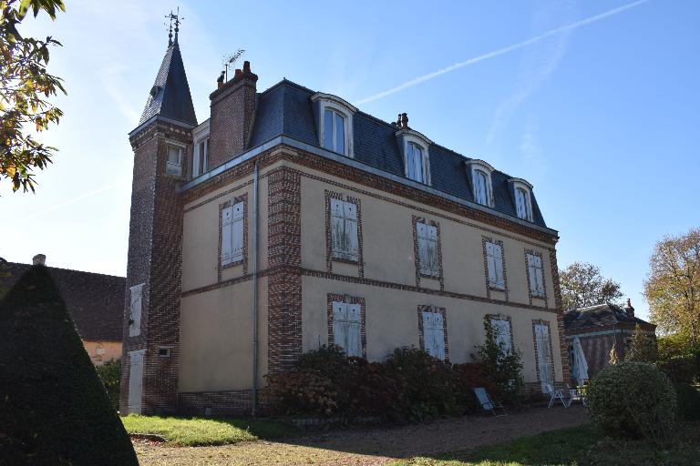 Maison de maître, vue générale depuis le nord-est.