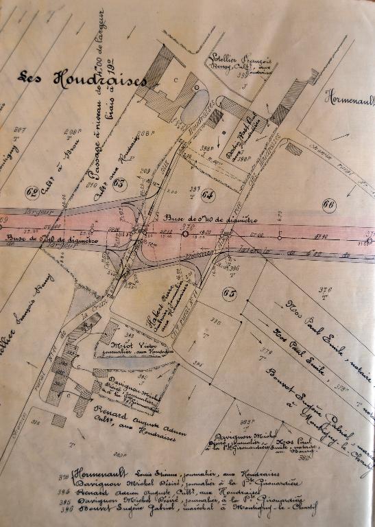 Plan réalisé en 1895 par M. Goury-du-Roslan, ingénieur ordinaire, à l'occasion du tracé de la ligne de chemin de fer (AD d'Eure-et-Loir, 5 S 243).