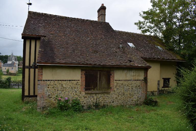 Logis, façade postérieure vue depuis le nord.