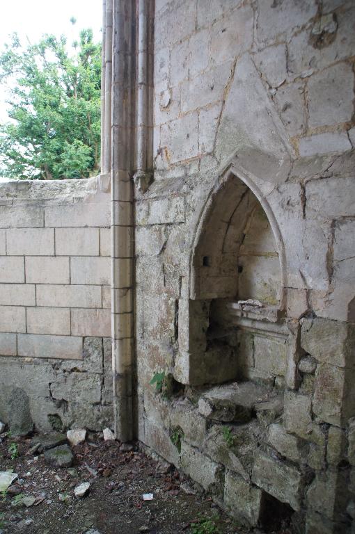 Choeur, absidiole nord, élévation intérieure, mur est.