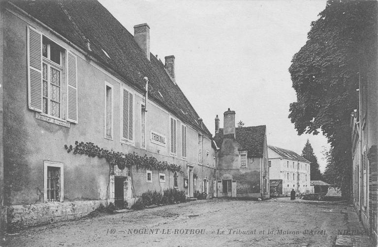 Tribunal, conciergerie-infirmerie et filature, vue du nord (avant 1913).