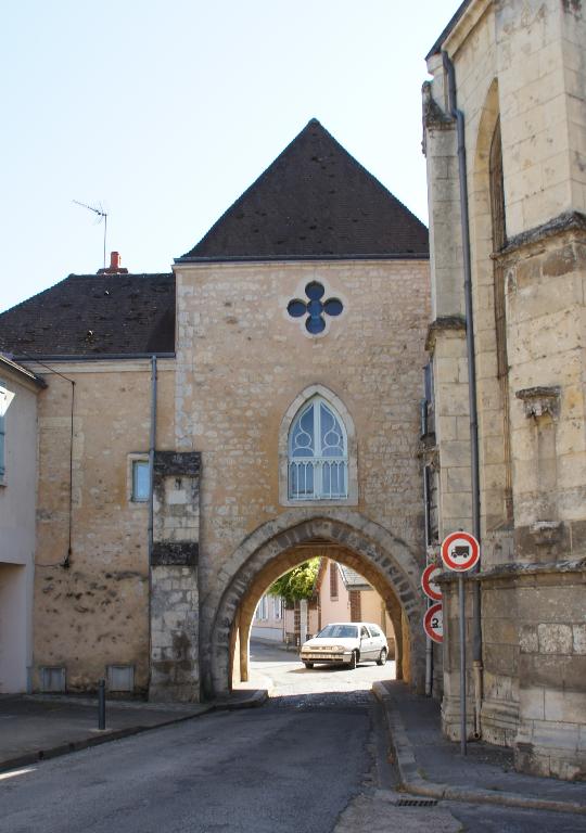 Passage d'entrée, vue du nord.