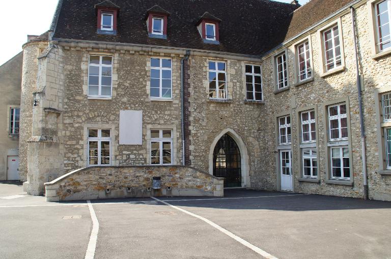 Ensemble des bâtiments conventuels de l'abbaye Saint-Denis, actuellement collège Arsène Meunier
