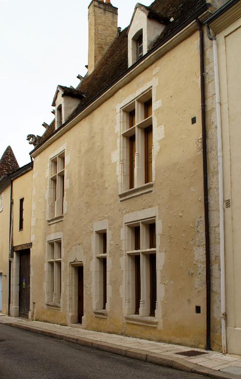 Face sud, vue du sud.