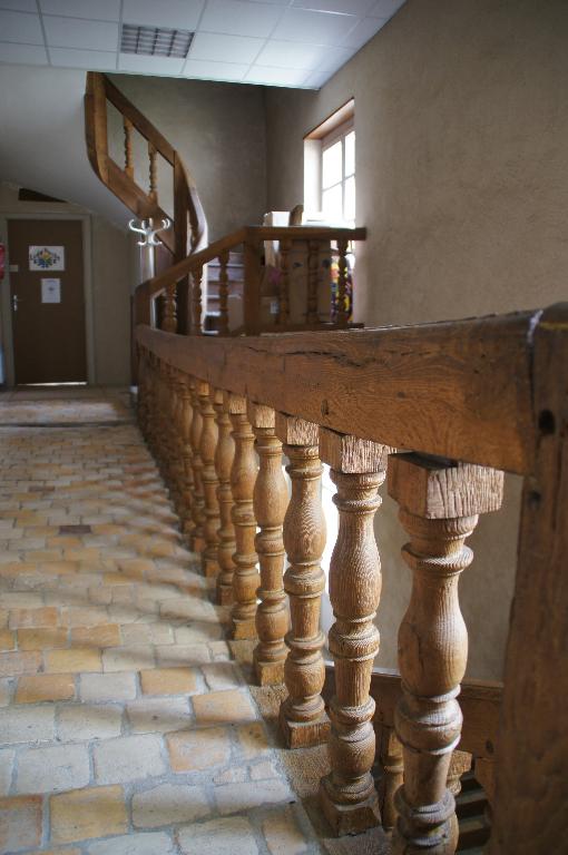 Vue intérieure, escalier sud, premier étage.
