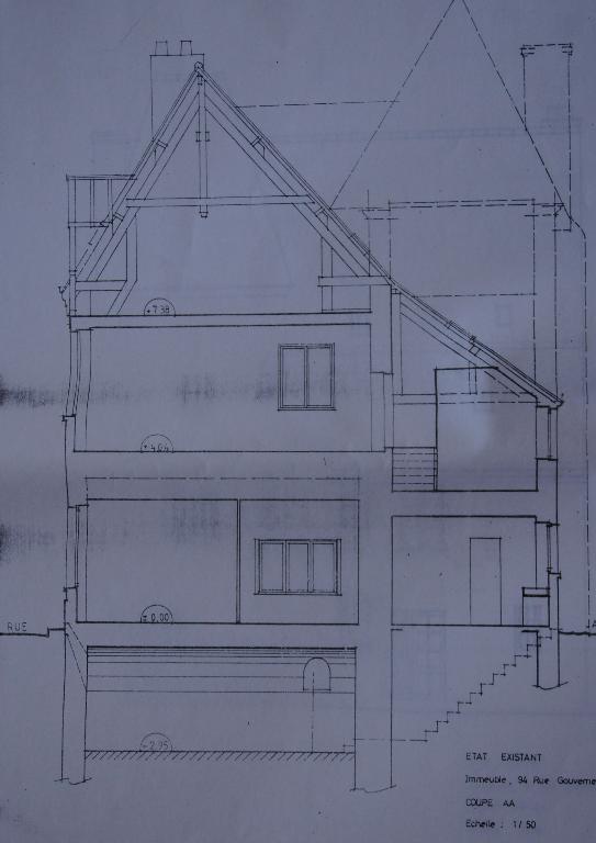 Maison, actuellement immeuble (94 rue Gouverneur)