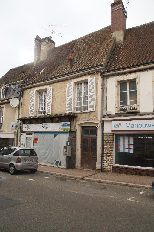 Bâtiment 1, face sud, vue du sud.
