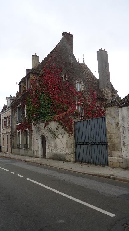 Hôtel (10 rue de Rhône)