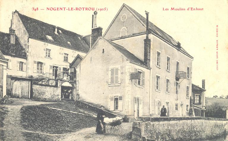 Carte postale : les moulins d'en-Haut, vue de l'ouest (1905, Château Musée Saint-Jean).