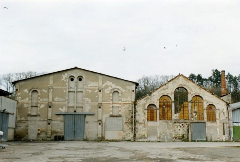 La même cour en 2002.
