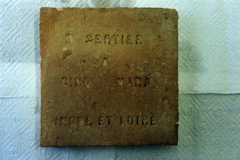 Marque avant 1875.