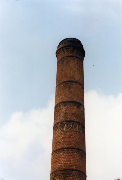 Couronnement de la cheminée, '1905'.