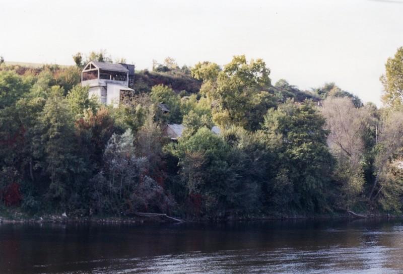 La Vienne devant l'usine et le four remanié 1955.