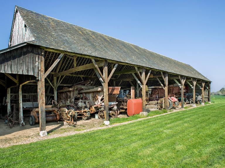 Hangar agricole, vue générale depuis le sud-est.