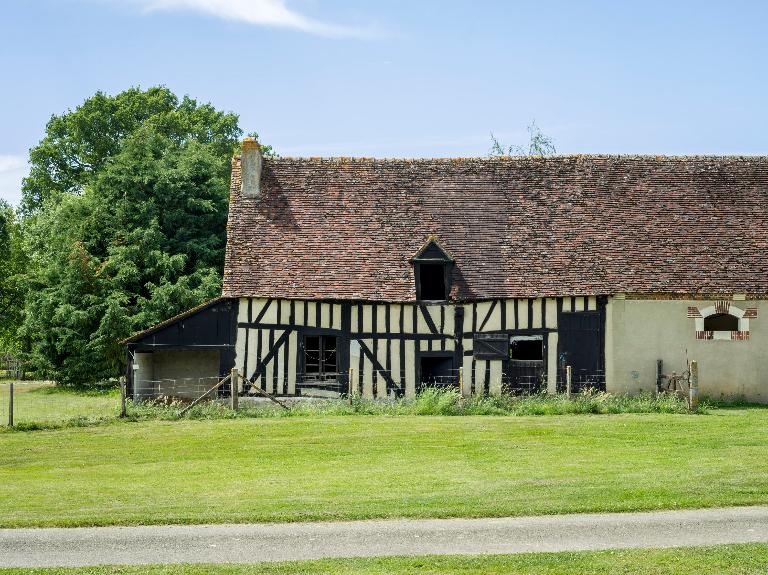 Ancien logis-étable, élévation est.