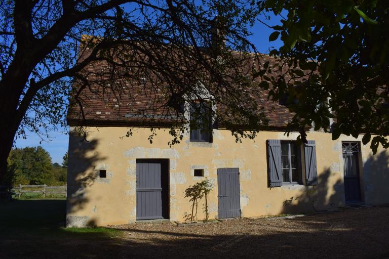 Étable, toit à porcs et logis, élévation ouest.