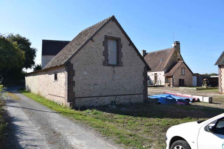 Vue générale de la ferme depuis l'est.