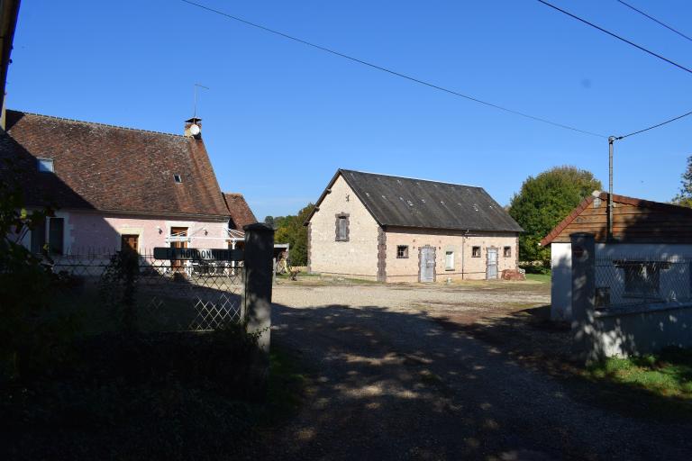 Logis et bergeries (?), vue générale depuis le sud.