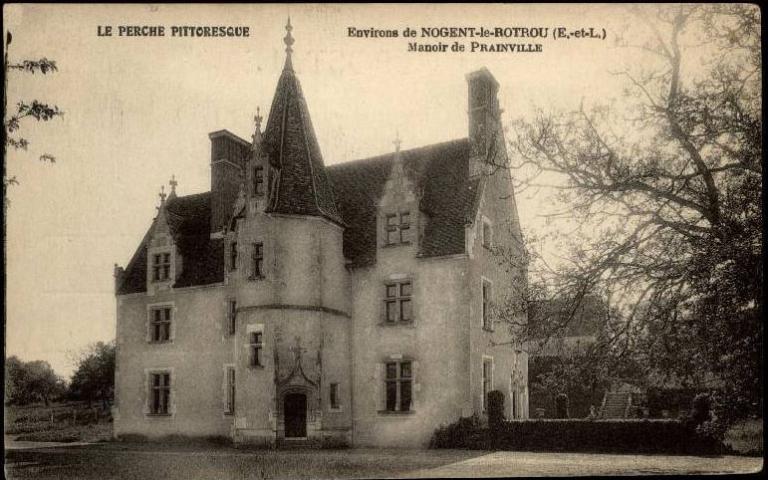 Manoir du Grand Prainville. ; Vue générale depuis l'est. (Carte postale, second quart 20e siècle, collection particulière).