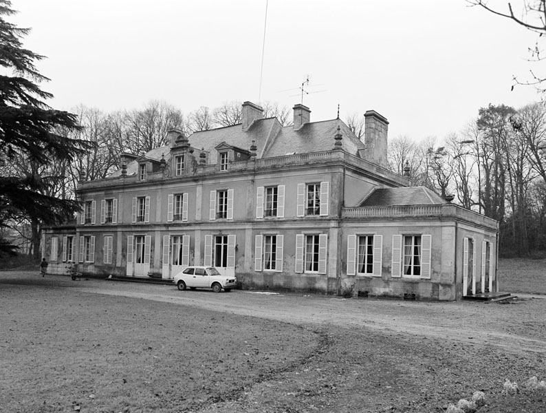 Commanderie, château de Templiers. Château actuel. Elévation extérieur nord. ; Château actuel. Elévation extérieur nord.
