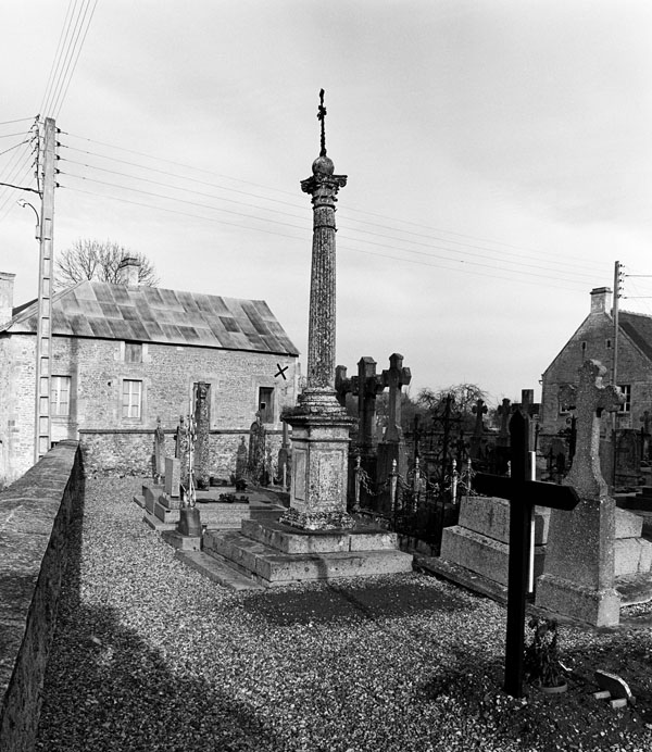 Croix de cimetière