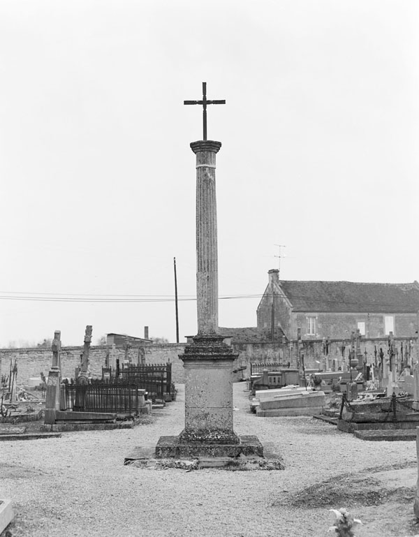 Croix de cimetière