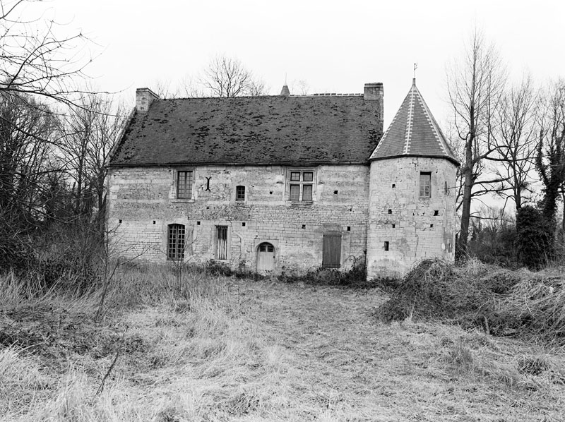 Elévation antérieure nord.