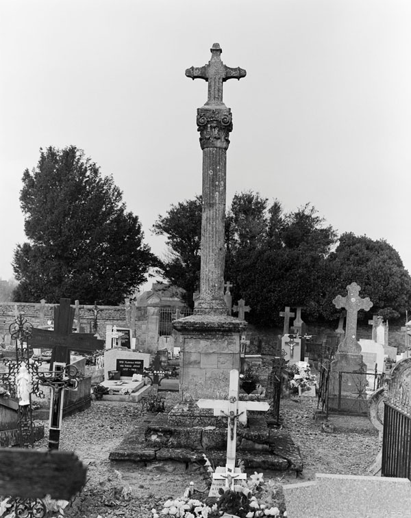 Croix de cimetière
