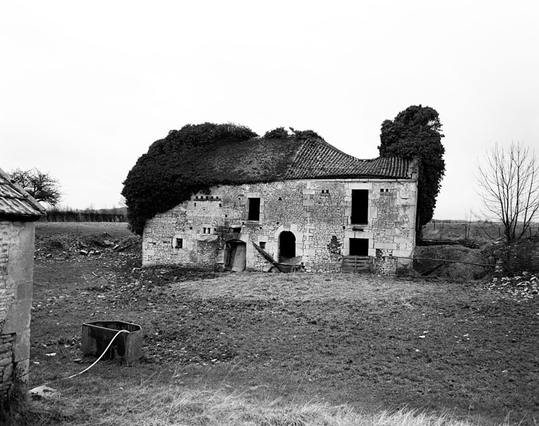 La Rue Guesdon. Ferme. Bâtiment agricole. ; Bâtiment agricole.