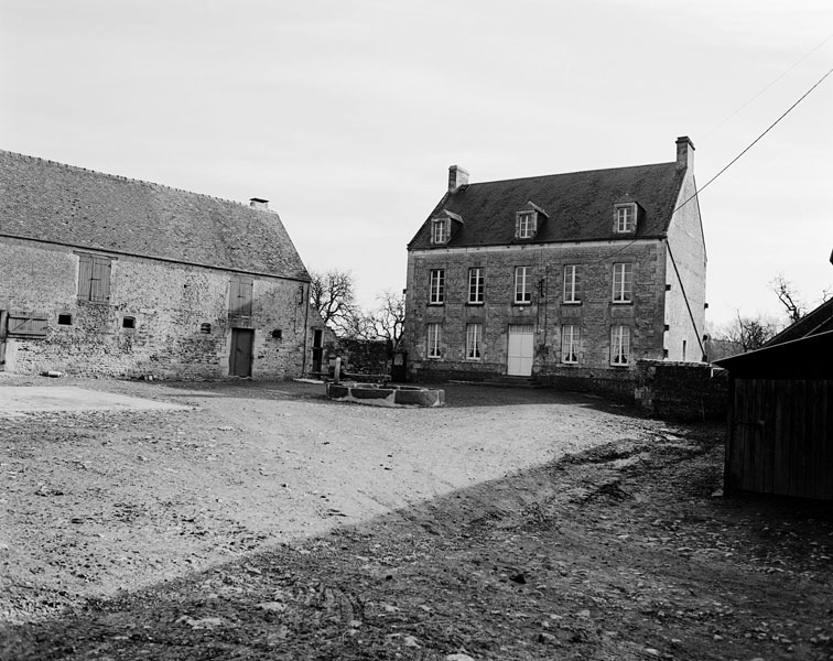 Logis. Elévation extérieure ouest sur cour.