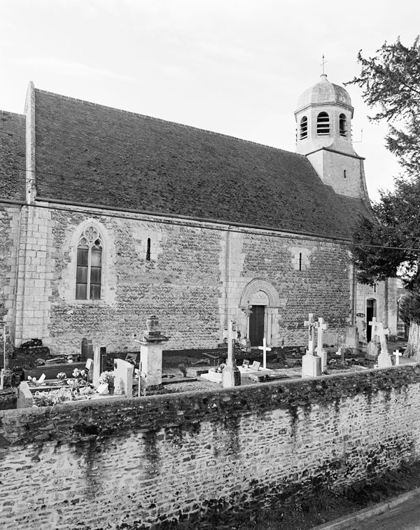 Elévation extérieure nord. ; Mutrécy. Eglise paroissiale Saint-Clair.