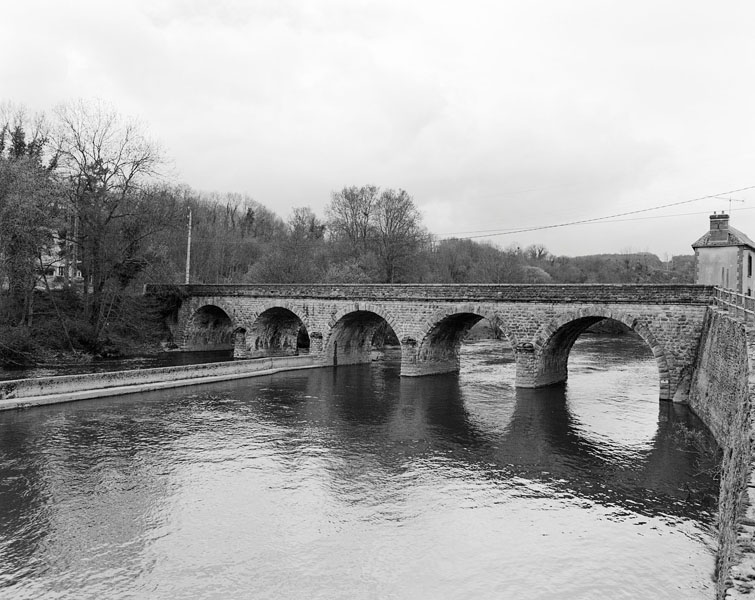 Le Pont de Brie. Elévation sud. ; Elévation sud.