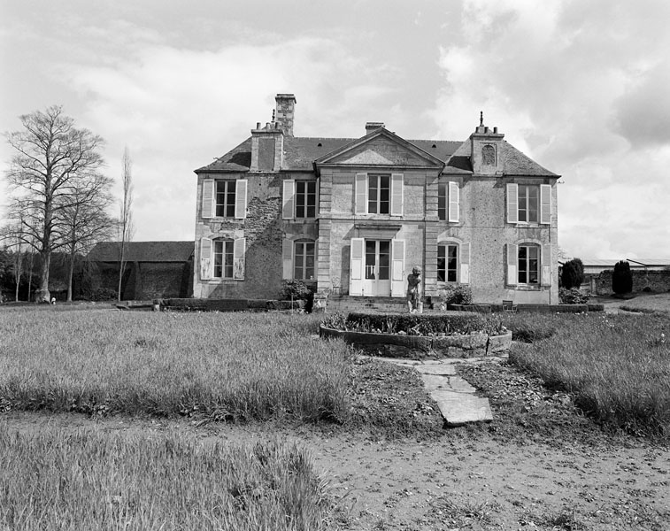 Villeray. Château. Logis. Elévation extérieure ouest. ; Logis. Elévation extérieure ouest.