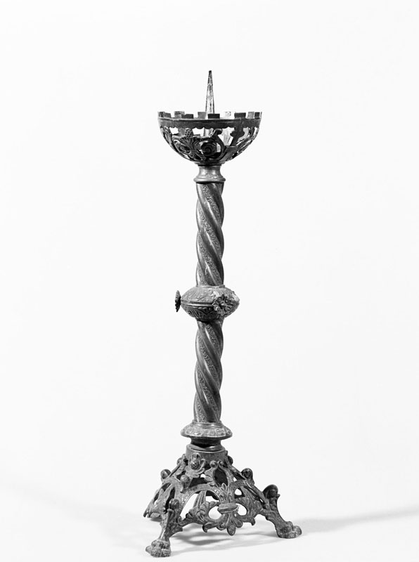 Vue d'un chandelier de l'ensemble de 6.