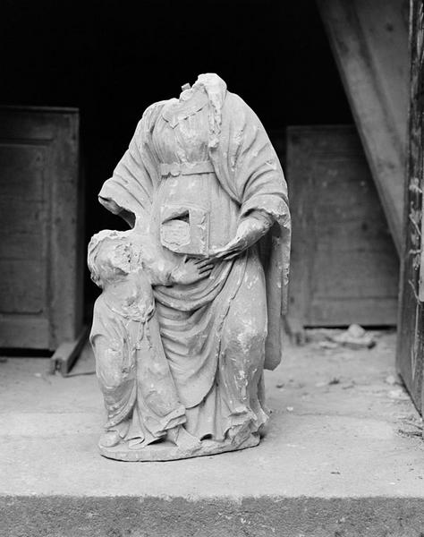 Groupe sculpté : l'Education de la Vierge