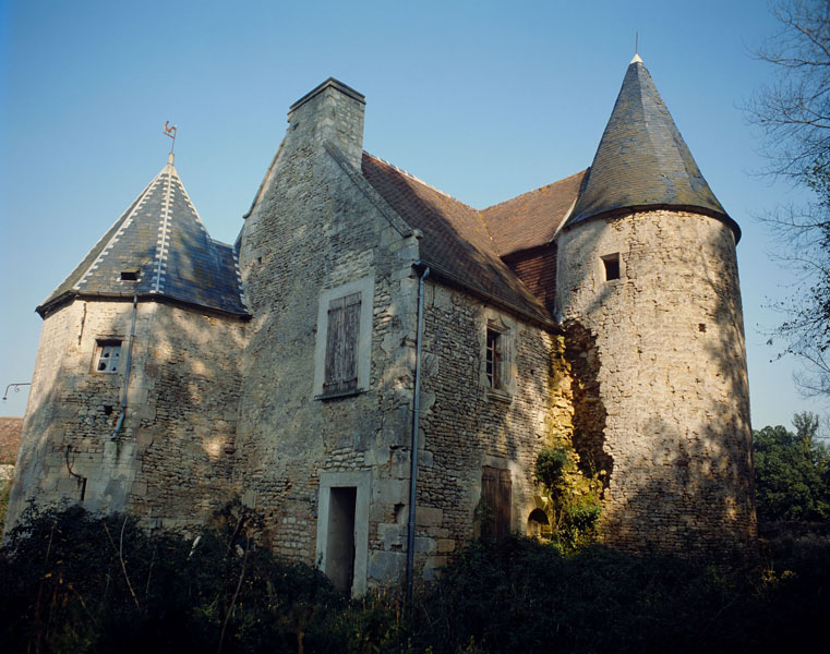 La Ferme d'Asseville. Manoir d'Asseville. Elévation extérieure sud-ouest. ; Elévation extérieure sud-ouest.