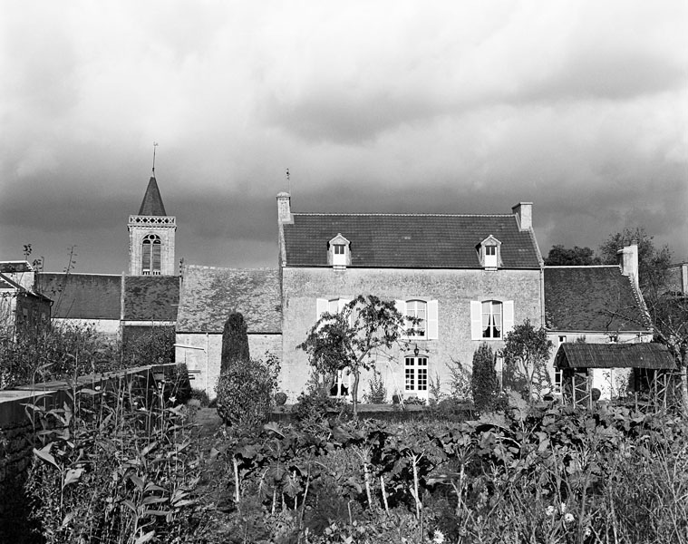 Elévation extérieure sud sur jardin.