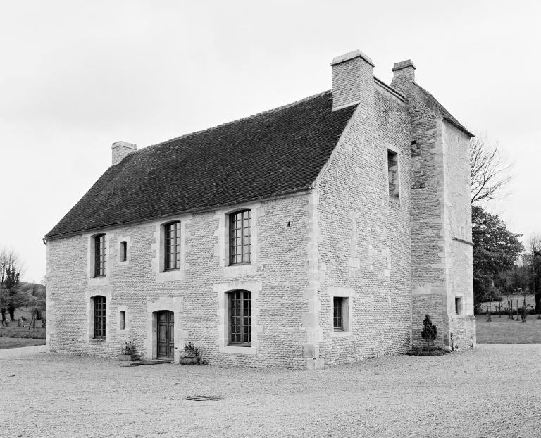 Louvières-en-Auge. Le Fontenil. Manoir. ; Le Fontenil. Manoir. Elévation extérieure ouest.