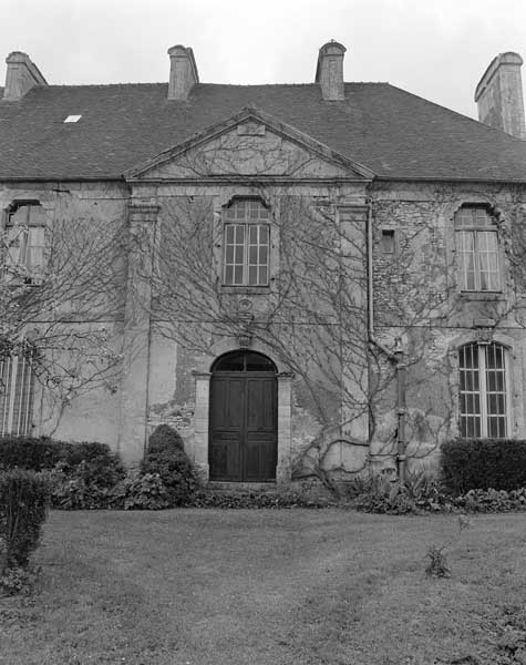 Logis, élévation extérieure ouest sur jardin.